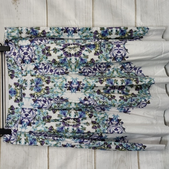 Talbots Floral Pleated Skirt Size 10P - Picture 6 of 10